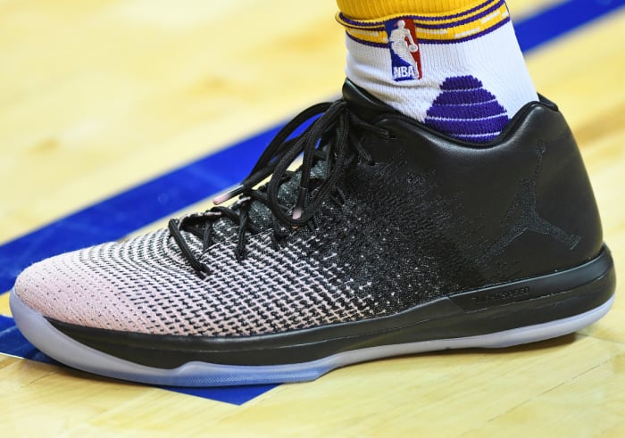 Lonzo Ball wearing Air Jordan 31 low.